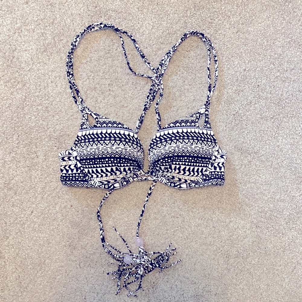 Victorias Secret Bombshell push-up bikini top